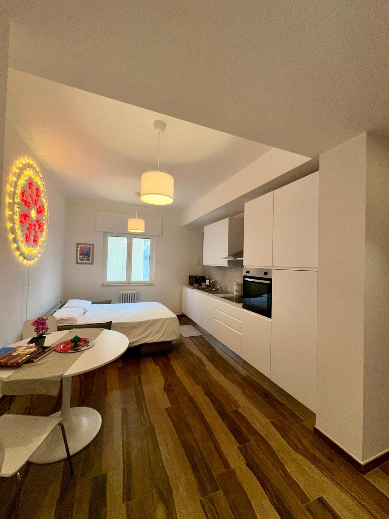 Rainbow Luxury Home Bari - Sea View Kültér fotó